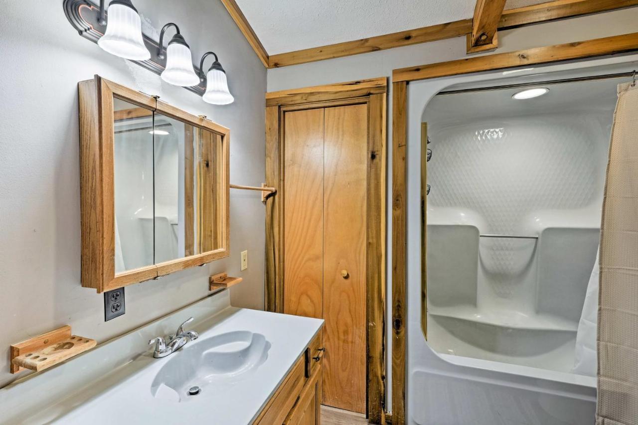 Rogersville Barn Apartment On 27 Acres With Pond! Екстер'єр фото